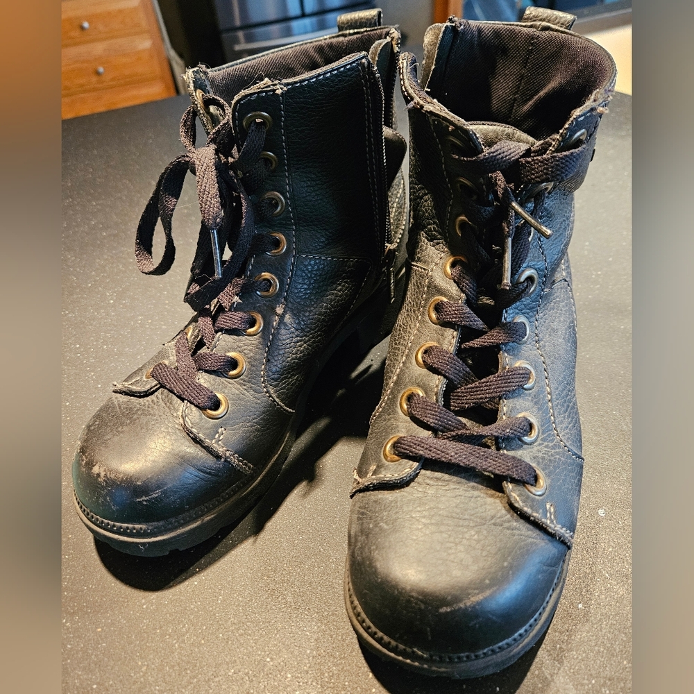 Black Lace-Up Boots